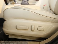 2011款 3.5L 自动 旗舰版 5座