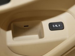 2011款 3.5L 自动 旗舰版 5座