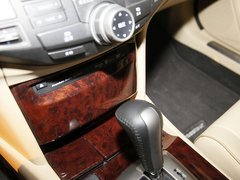 2011款 3.5L 自动 旗舰版 5座