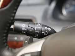 2011款 3.5L 自动 旗舰版 5座