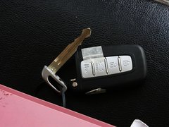 2011款 1.6L 自动 Premium