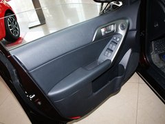 2011款 1.6L 自动 Premium