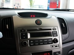 2011款 1.6L 自动 Premium