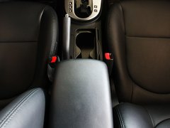 2011款 1.6L 自动 Premium