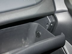 2011款 1.6L 自动 Premium