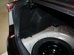 2011款 1.6L 自动 Premium