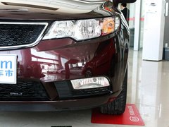 2011款 1.6L 自动 Premium