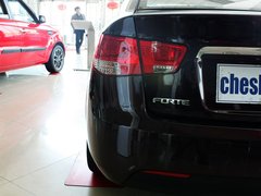 2011款 1.6L 自动 Premium