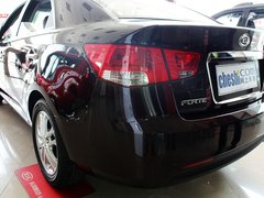 2011款 1.6L 自动 Premium