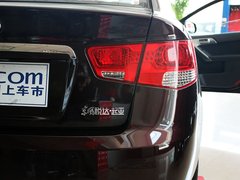 2011款 1.6L 自动 Premium