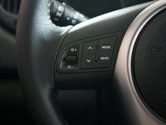 2011款 1.6L 自动 Premium