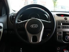 2011款 1.6L 自动 Premium