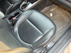 2011款 1.6L 自动 Premium