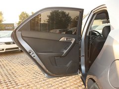 2011款 1.6L 自动 Premium