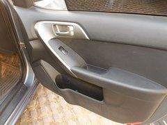 2011款 1.6L 自动 Premium