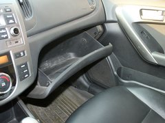 2011款 1.6L 自动 Premium