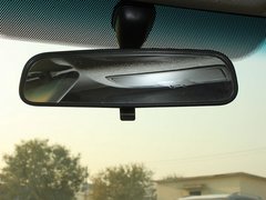 2011款 1.6L 自动 Premium