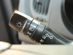 2011款 1.6L 自动 Premium