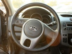 2011款 1.6L 自动 Premium
