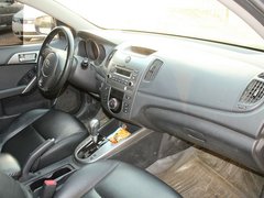 2011款 1.6L 自动 Premium