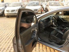 2011款 1.6L 自动 Premium