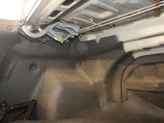2011款 1.6L 自动 Premium