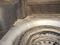 2011款 1.6L 自动 Premium