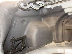 2011款 1.6L 自动 Premium
