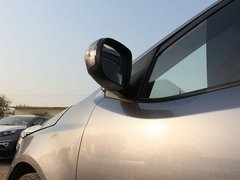 2011款 1.6L 自动 Premium