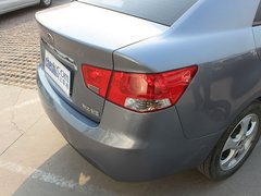 2011款 1.6L 自动 Premium
