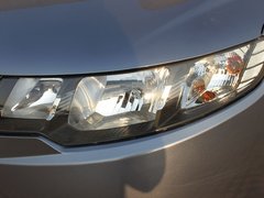 2011款 1.6L 自动 Premium