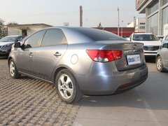 2011款 1.6L 自动 Premium