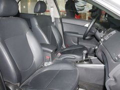 2011款 1.6L 自动 Premium
