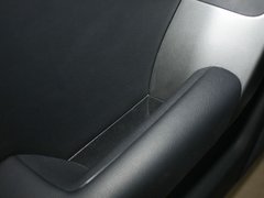 2011款 1.6L 自动 Premium