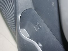 2011款 1.6L 自动 Premium