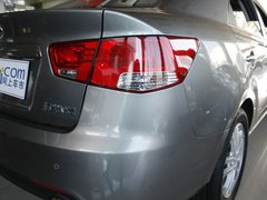 2011款 1.6L 自动 Premium