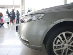 2011款 1.6L 自动 Premium
