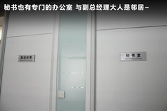 2011款 318i 2.0L 自动领先型