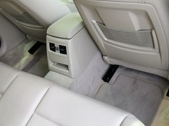 2011款 318i 2.0L 自动领先型