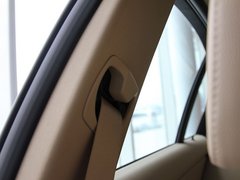 2011款 318i 2.0L 自动领先型