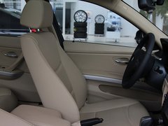 2011款 318i 2.0L 自动领先型