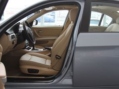 2011款 318i 2.0L 自动领先型