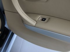 2011款 318i 2.0L 自动领先型