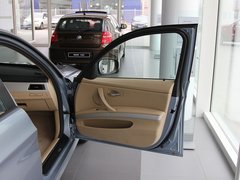 2011款 318i 2.0L 自动领先型