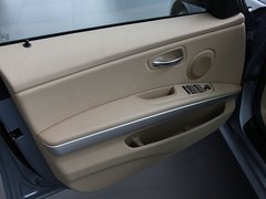 2011款 318i 2.0L 自动领先型