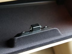 2011款 318i 2.0L 自动领先型