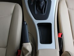 2011款 318i 2.0L 自动领先型
