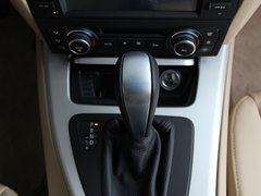 2011款 318i 2.0L 自动领先型