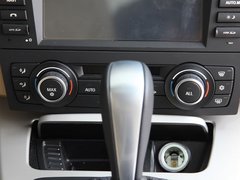 2011款 318i 2.0L 自动领先型