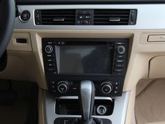 2011款 318i 2.0L 自动领先型